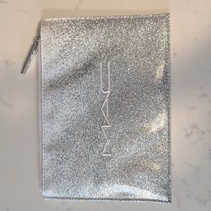 8x5 GLITTERY Mac makeup bag